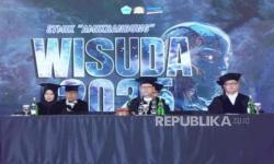 Wisuda ke-32, STMIK AMIK Bandung Dorong Para Alumninya Jadi Agen Perubahan di Era AI