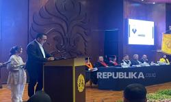 Disertasi tentang Desa, Antar Iman Syukri Sukses Raih Gelar Doktor UI