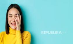 Kenapa Ya Kita <em>Nangis</em> Pas Lagi Seneng Banget? Ini Penjelasan Ilmiahnya
