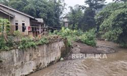 Cemas Banjir Menerjang Lagi, Korban Banjir Nyalindung Bandung Barat Minta Segera Direlokasi