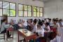 Kata Guru yang Mengajar Hampir 50 Murid Sekelas: Lihat Lagi di Lapangan, Semoga Cukup Tahun Ini Saja
