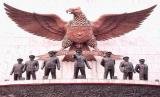 Menguji Kesaktian Pancasila Berantas Korupsi Dan Pki Republika Online<script async src=