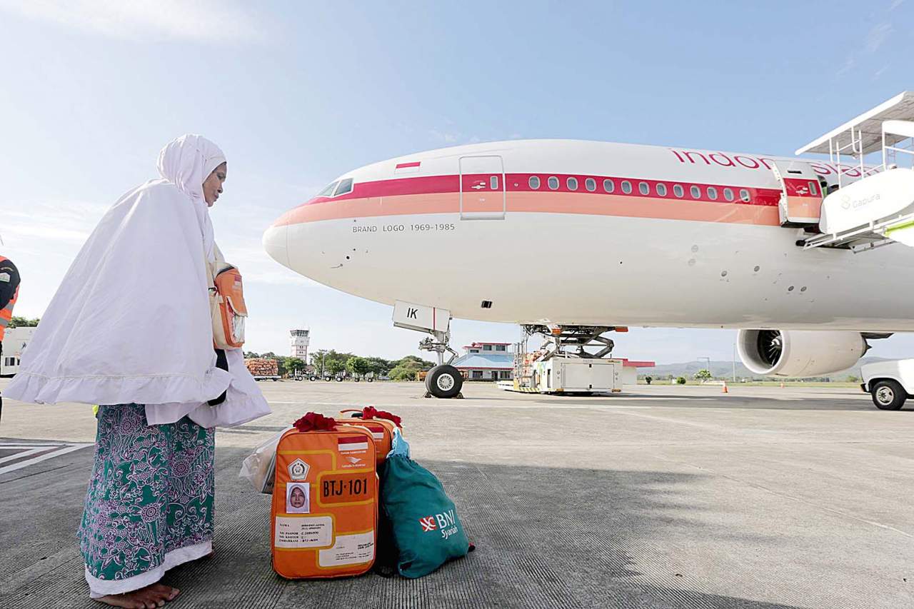 Amalan utama jamaah haji pada waktu di madinah adalah