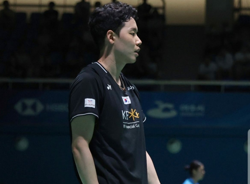 Pemain peraih dua gelar juara dunia dari Korea, Seo Seung Jae masih menggila dengan lolos ke dua nomor di semifinal China Open 2023.