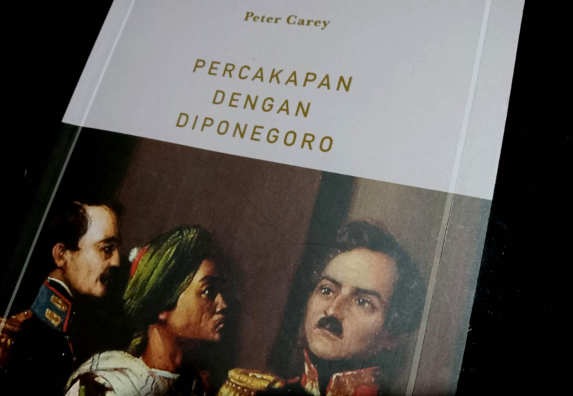Buku Percakapan dengan Diponegoro (KPG, 2022) yang ditulis Peter Carey mengisahkan perjalanan Diponegoro ke Manado untuk menjalani masa pembuangan. Di kapal, ia makan kentang dan minum anggur manis setelah badannya lemah akibat serangan malaria (foto: priyantono oemar)