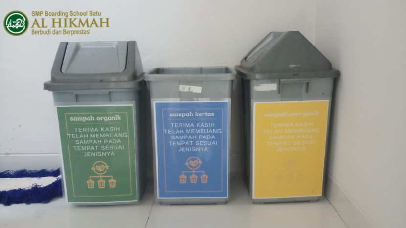 Tempat sampah sesuai jenis sampah