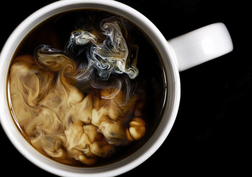 Yuangyang, memadukan kopi dan teh dalam satu cangkir  (foto:ottencoffee.co.id)