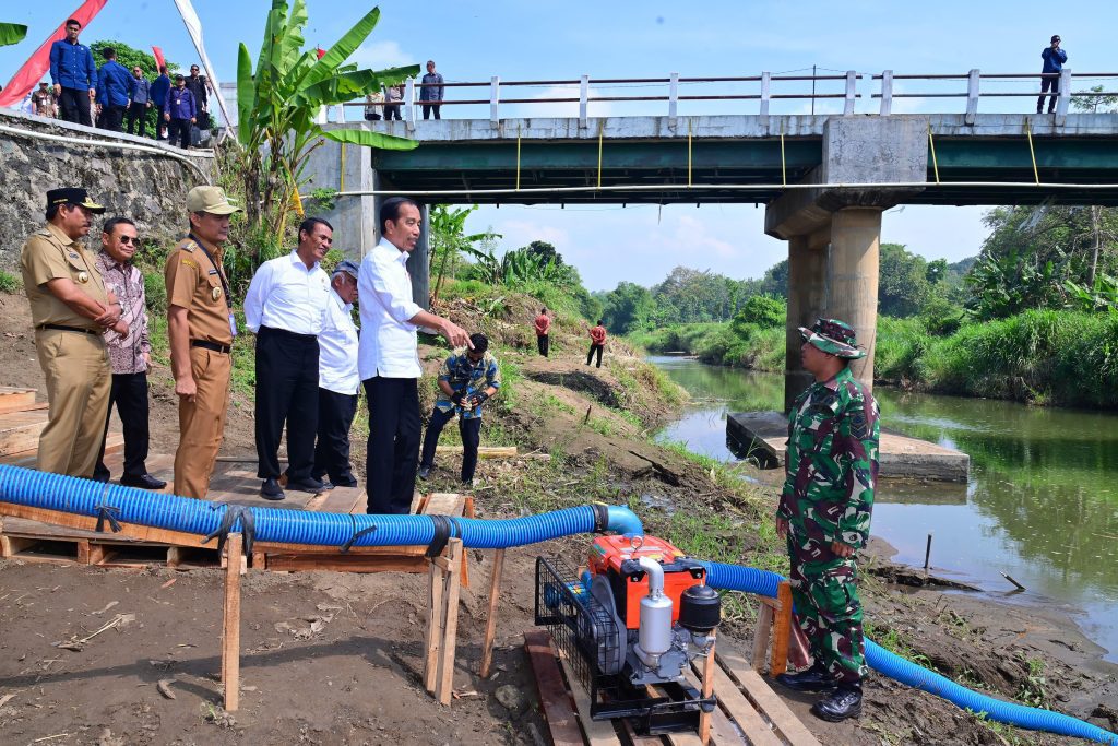 Presiden Jokowi: Strategi Pompanisasi untuk Menghadapi Kekeringan dan Meningkatkan Produksi Pangan