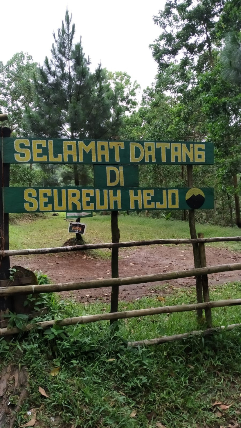 Objek Wisata Sereuh Hejo, Leuwisadeng Bogor Barat, Jumat (17/02/2023).