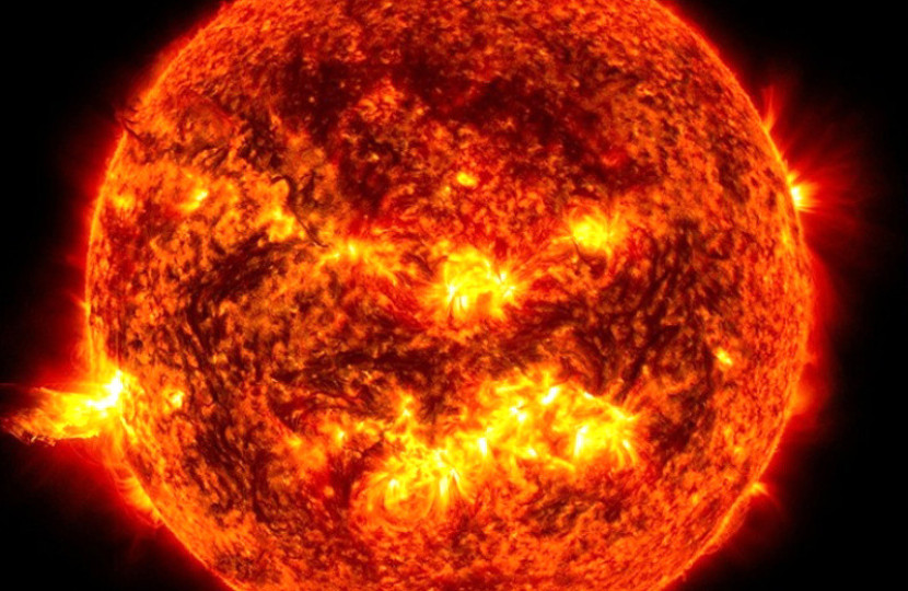 Sebuah jilatan api matahari terjadi di matahari \pada tahun 2013. (Foto: NASA/Goddard/SDO)