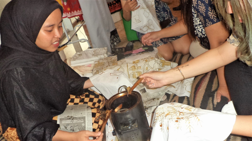 Jakarta punya ciri khas sendiri dalam batik, Tambora salah satunya.