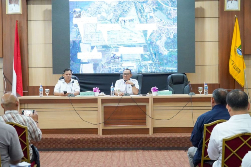 Wali Kota Cilegon Helldy Agustian ajak pelaku industri ikut atasi banjir di Kota Cilegon. Foto: Diskominfo Kota Cilegon