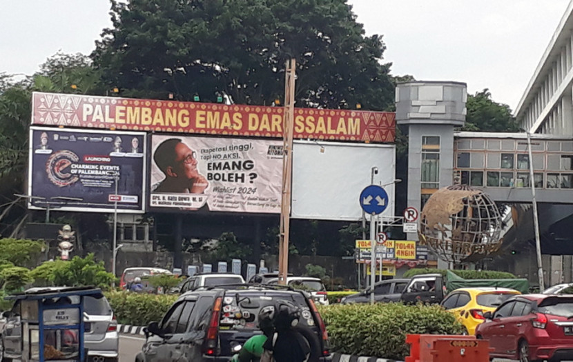 Videotron Ratu Dewa Pj Wali Kota Palembang. (FOTO: Maspril Aries)