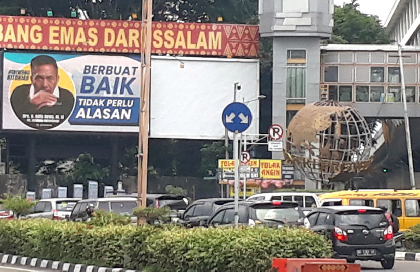 Videotron Ratu Dewa Pj Wali Kota Palembang. (FOTO: Maspril Aries)