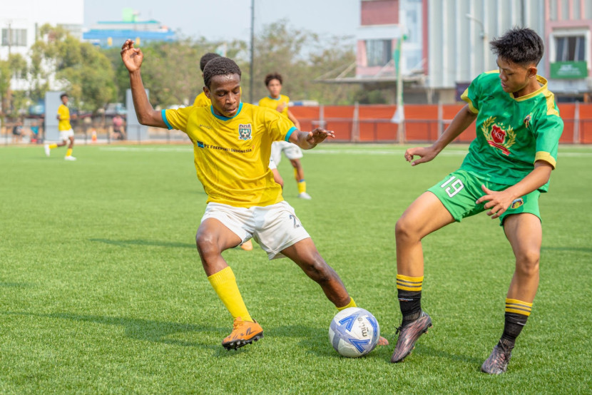 Salah satu siswa PFA yang berhasil dipanggil untuk mengikuti seleksi Timnas U-16 di Jakarta, Yulius Wakititaka Pigay. (Dok Papua Football Academy)