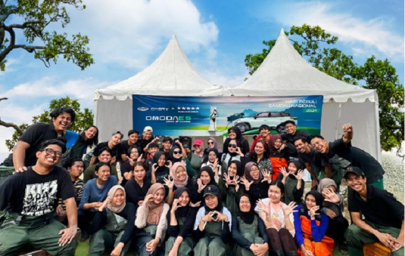 CSI bersama Pandawara Group menggelar aksi kebersihan di HPSN 2024. dok Chery