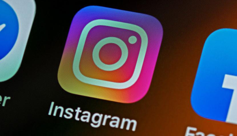 Instagram dan Facebook. Ada enam tips agar akun media sosial tak gampang dicuri orang. Foto: Republika.