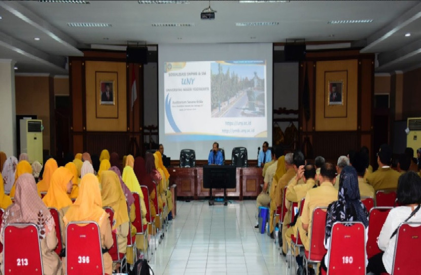 Sosialisasi SNPMB Jalur SNBP bagi Kepala Sekolah SMA/SMK/MA se-Yogyakarta. Foto: Laman resmi UNY