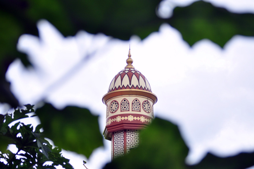 Menara Masjid Al Ikhlas, Kemiling, Bandar Lampung. (Foto: SumatraLink.id/Mursalin Yasland)