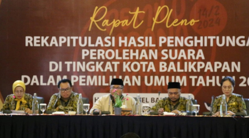 Rapat pleno KPU Balikpapan. 