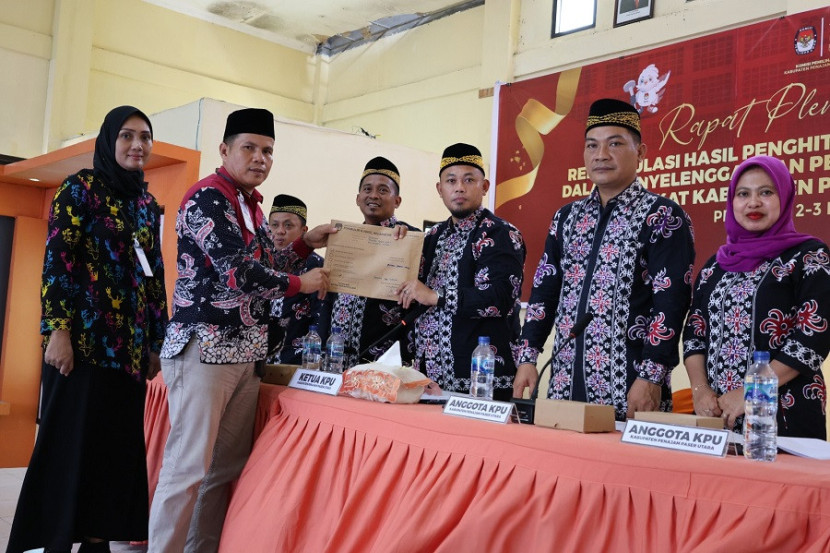 Anggota KPU Penajam Paser Utara. (dok. Humas)