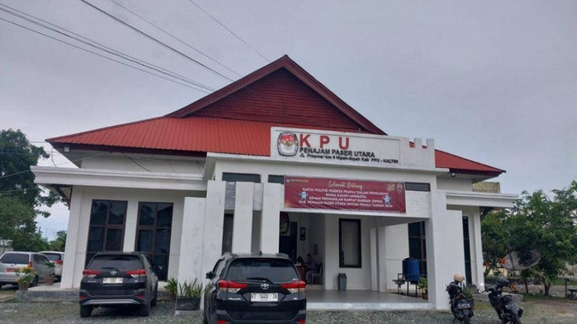 Gedung KPU Kabupaten PPU. 