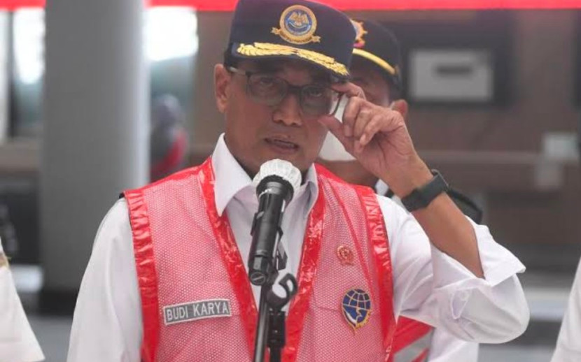 Menhub Budi Karya cek kesiapan infrastruktur transportasi jelang arus mudik Lebaran 2024. (Foto: Dok Republika)