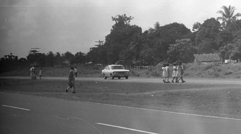 Suasana Tol Jagorawi pada 1978 usai diresmikan Presiden Soeharto. Sumber:Dok @ngaloob01