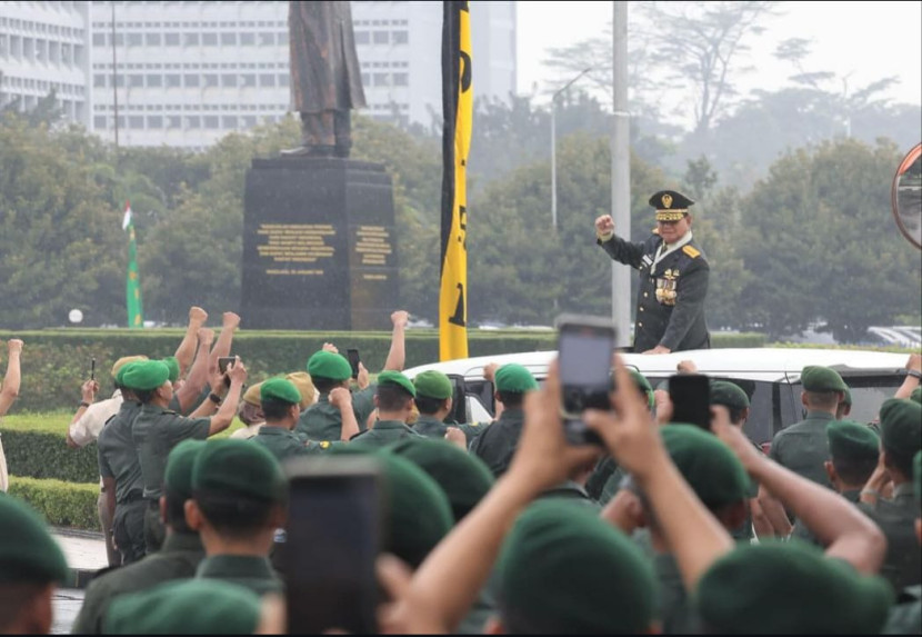 Menhan Prabowo Subianto usai mendapatkan kenaikan pangkat jenderal kehormatan.