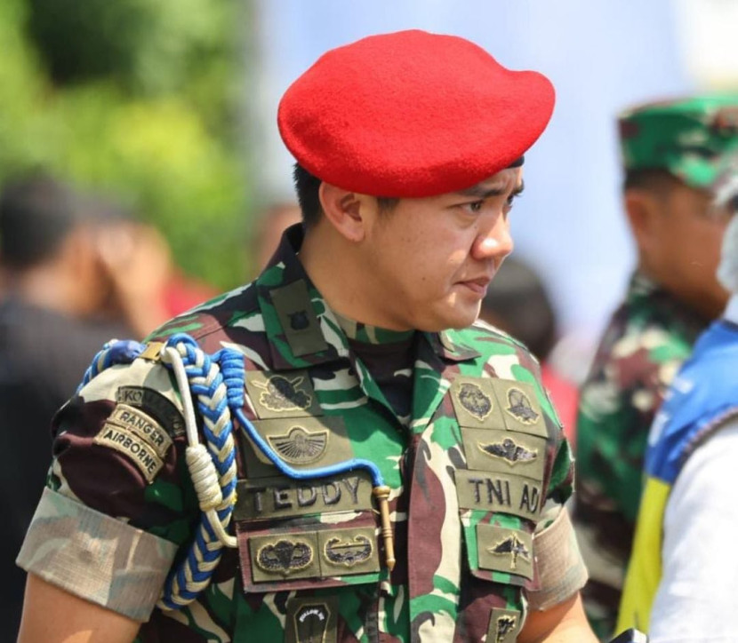 Mayor Teddy Indra Wijaya menjabat Wadanyonif Para Raider 328/Dirgahayu.
