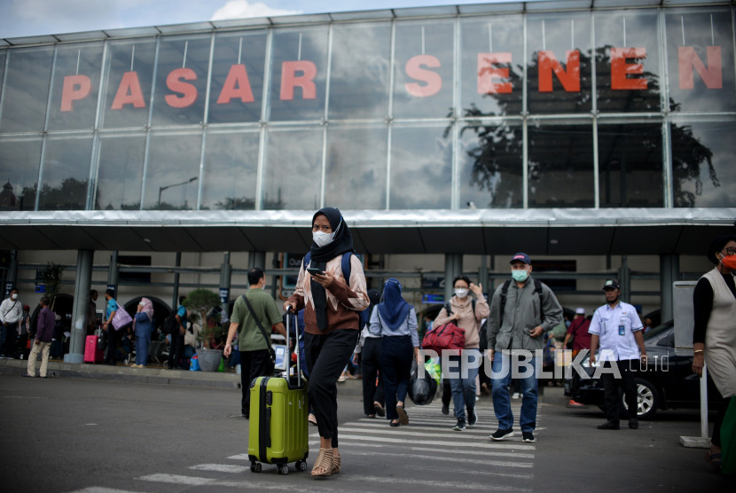 Ilustrasi. Stasiun Pasar Senen, Jakarta Pusat. (Foto: Dok. Republika/Thoudy Badai)
