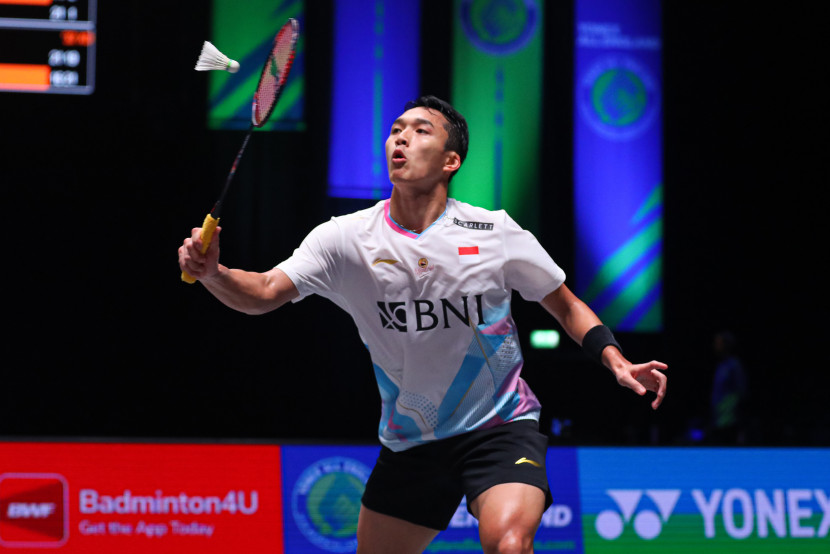 Pemain tunggal putra Indonesia, Jonatan Christie menyusul rekannya, Anthony Sinisuka Ginting ke perempat final All England 2024.