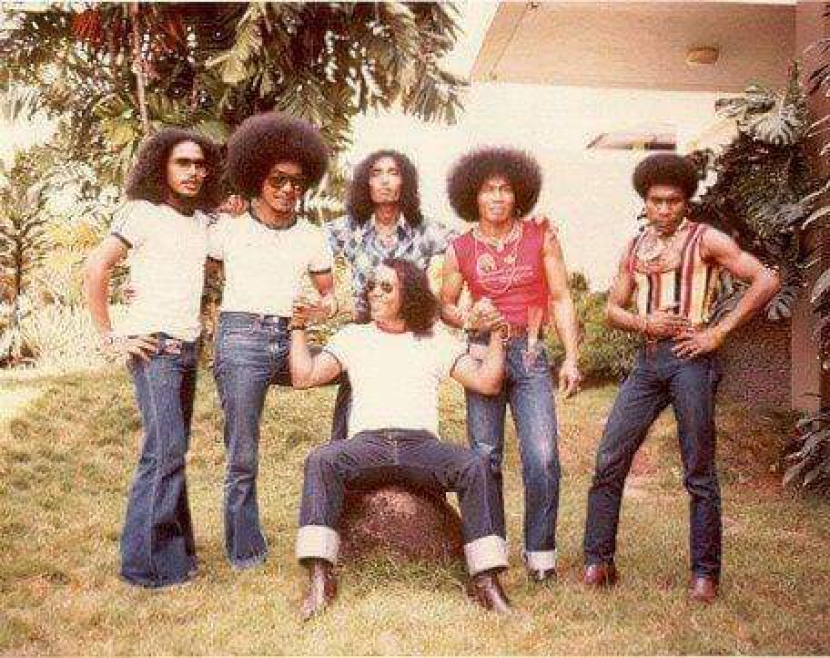 The Black Brothers, grup musik legenda Papua.