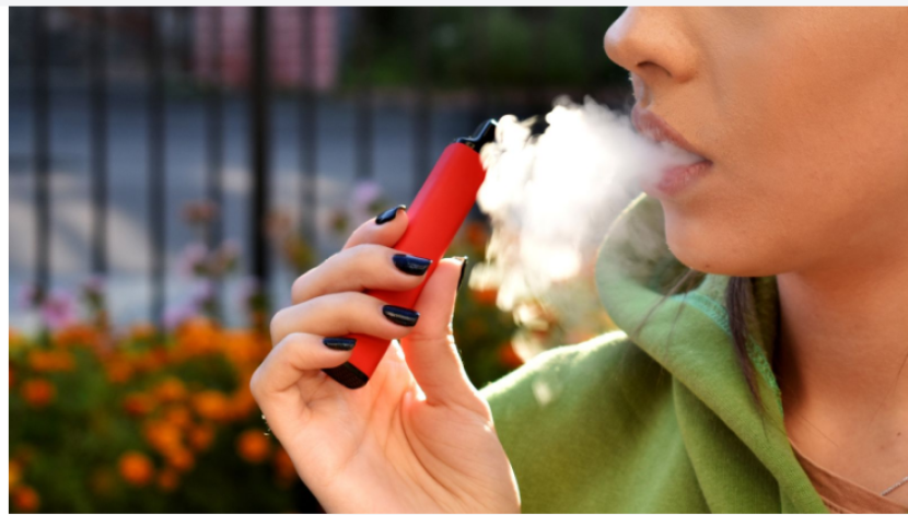 Studi UCL adalah yang pertama menghubungkan rokok elektrik dan peningkatan risiko kanker. Gambar file: iStock