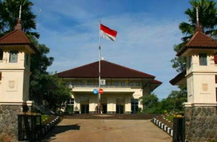 Gedung DPRD Kota Depok. (Foto: Dok Ruzka Republika)