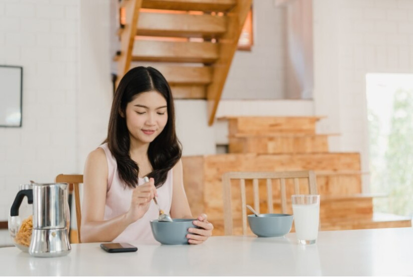 Ini Serangkaian Dampak Negatif Bila Berbuka Puasa dengan Minum Susu, FOTO : Freepik