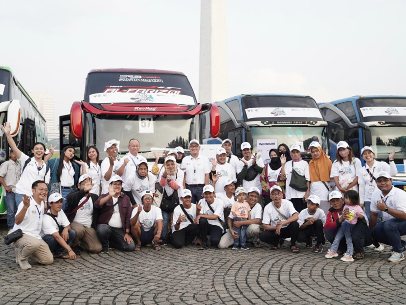Pelepasan pemudik menuju Yogyakarta dalam program Mudik Asyik Bersama BUMN 2024 yang digelar ITDC. Foto: Dok ITCD
