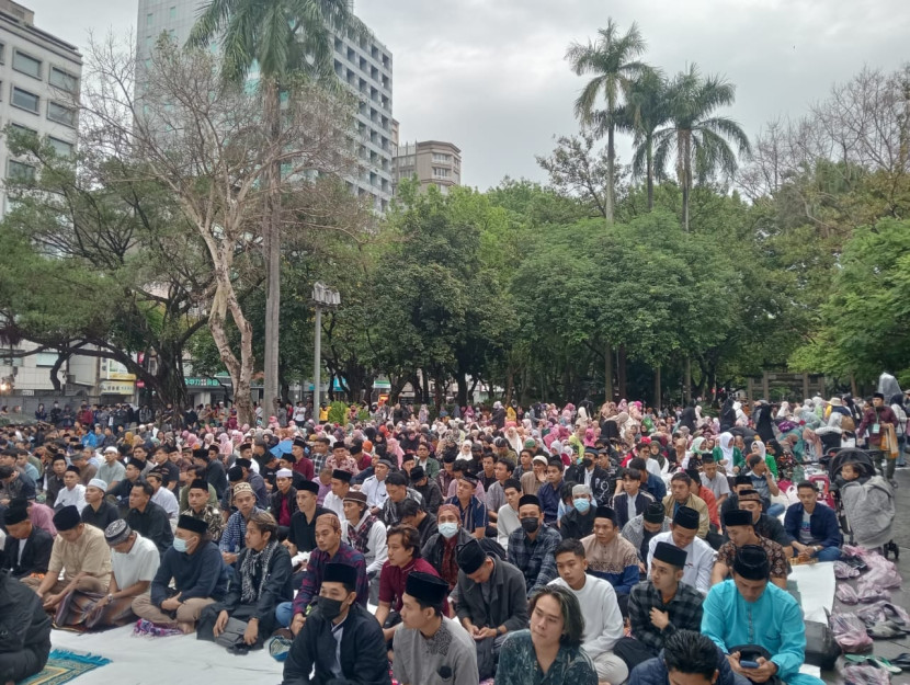 Belasan ribu WNI ikut Shalat Idul Fitri di Taiwan. Gambar: Dok PCNU Taiwan