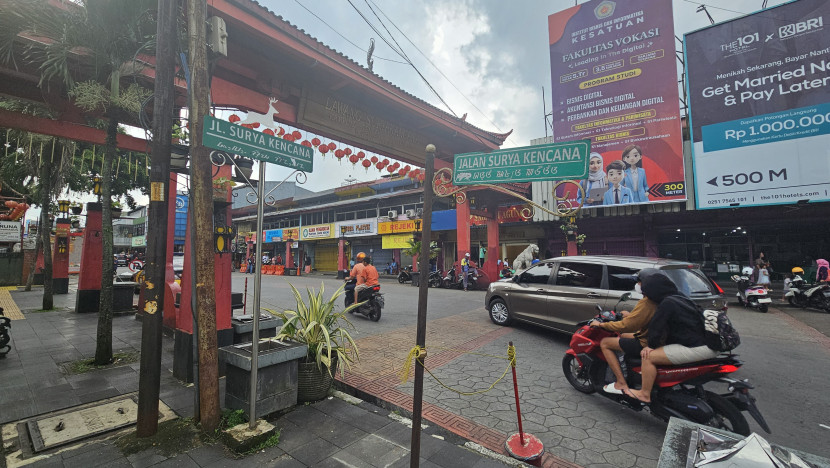 Dok. dprri.go.id / Para pelancong memenuhi Jalan Surya Kencana bogor