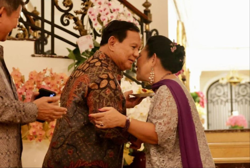 Menhan Prabowo Subianto bersama Titiek Soeharto.