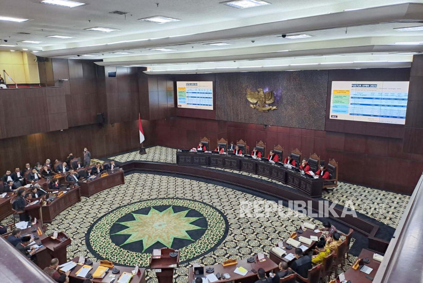 Suasana sidang MK.(FOTO: Republika/Eva Rianti)