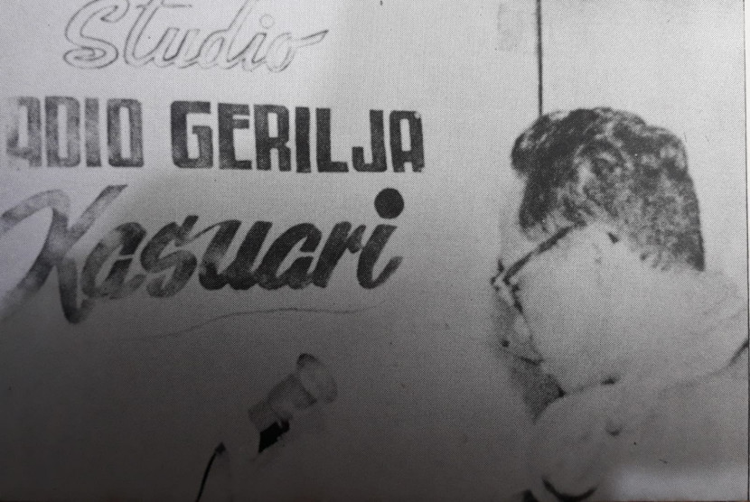 Radio Gerilja Kasuari. (Foto: Repro Buku Pending Emas)