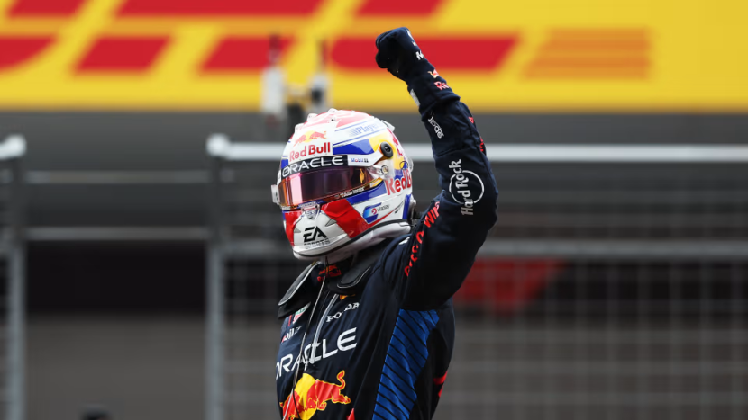 Verstappen mengudara dengan gembira setelah kemenangannya di Grand Prix China