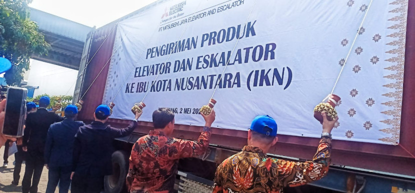 Pengiriman produk elevator dan eskalator ke IKN, Foto : Saeful Imam/RUZKA INDONESIA