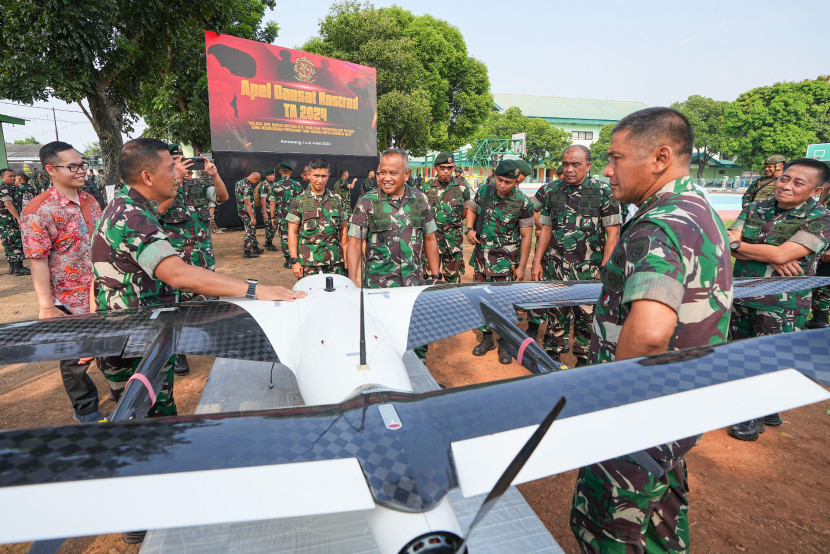 Kostrad Menggelar Apel Komandan Satuan (AKS) Tahun 2024, yang dipimpin Panglima Kostrad (Pangkostrad) Letnan Jenderal TNI Muhammad Saleh Mustafa. (Dok Kostrad)