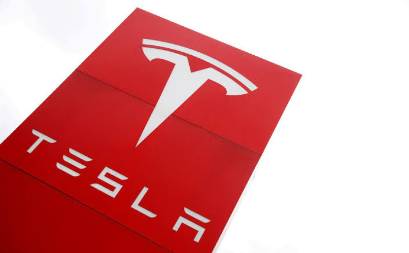 logo tesla       dok Reuters