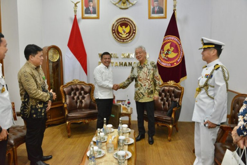 Wamenhan M Herindra bersama Dubes Korsel untuk Indonesia Lee Sang-Deok.