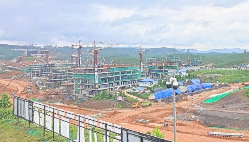 Aktivitas pembangunan ibu kota negara Nusantara. 