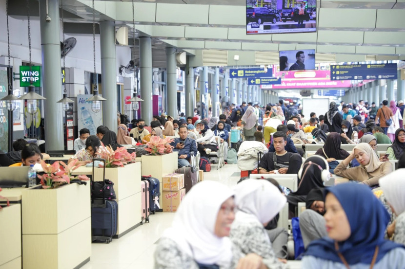 Ilustrasi. Stasiun Pasar Senen, Jakarta Pusat, saat mudik Lebaran 2024 lalu. (Foto: Dok. Humas PT KAI)