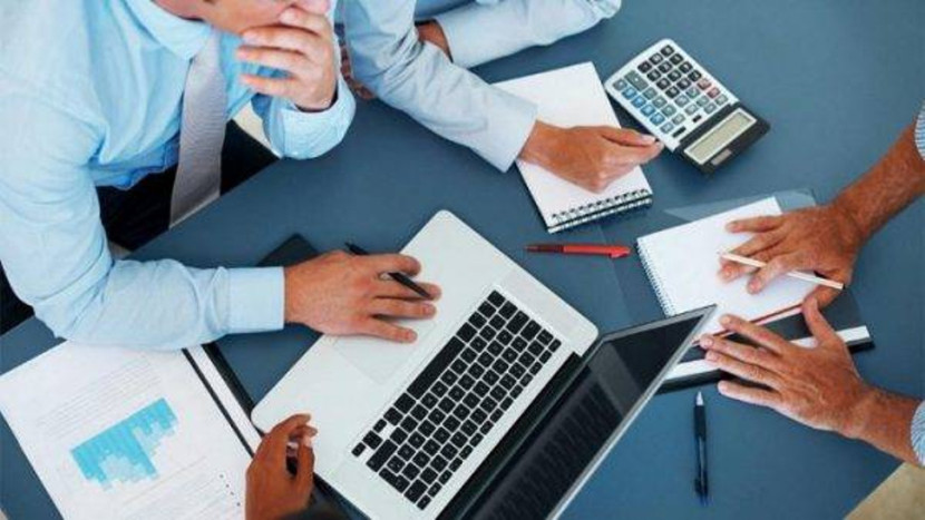 Ilustrasi menawarkan jasa IT. Sumber foto: anomaligroup.com